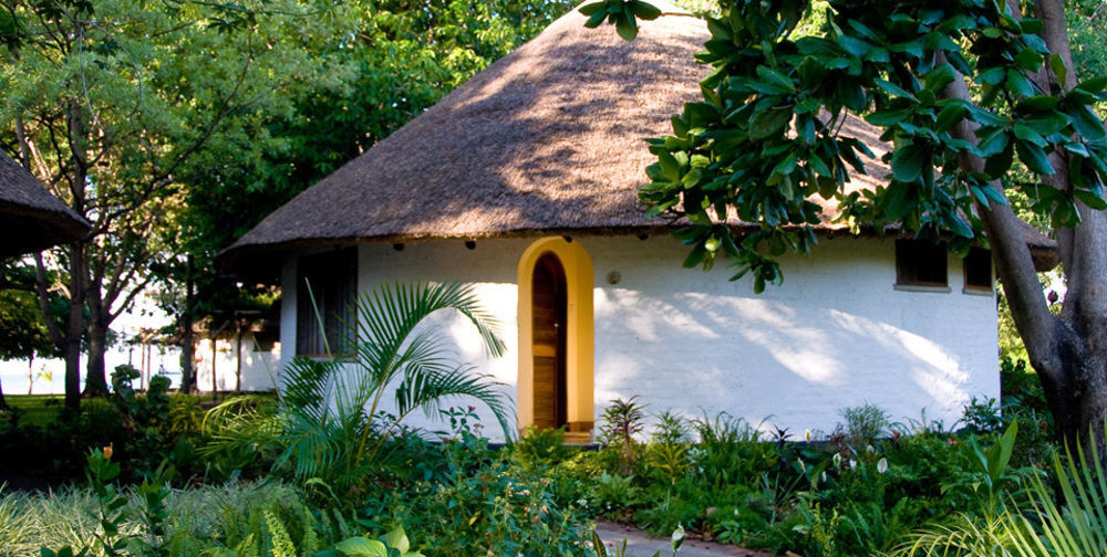 The Makokola Retreat Hotel Nkopola ภายนอก รูปภาพ